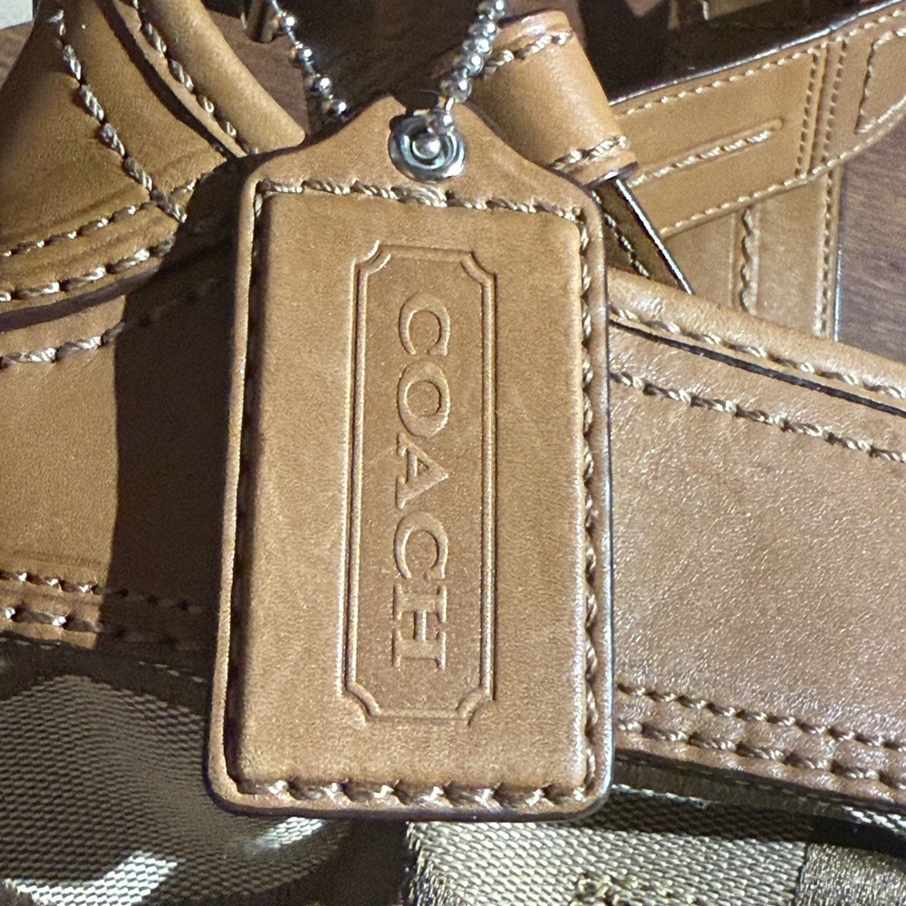 COACH Signature Bleeker Hobo Bag In EUC - Picture 3 of 9